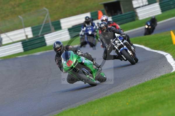 Motorcycle action photographs;cadwell;cadwell park photographs;event digital images;eventdigitalimages;motor racing louth lincolnshire;no limits trackday;peter wileman photography;trackday;trackday digital images;trackday photos