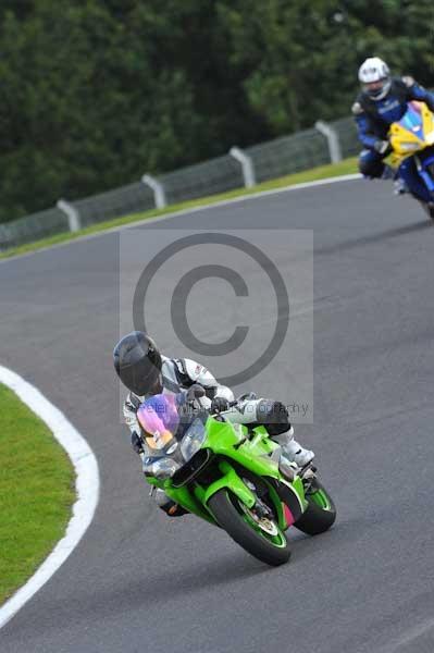 Motorcycle action photographs;cadwell;cadwell park photographs;event digital images;eventdigitalimages;motor racing louth lincolnshire;no limits trackday;peter wileman photography;trackday;trackday digital images;trackday photos