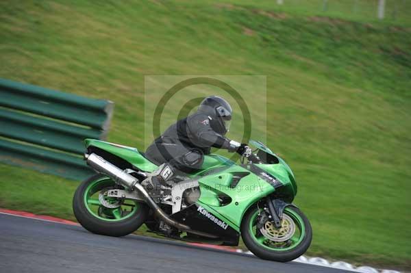 Motorcycle action photographs;cadwell;cadwell park photographs;event digital images;eventdigitalimages;motor racing louth lincolnshire;no limits trackday;peter wileman photography;trackday;trackday digital images;trackday photos