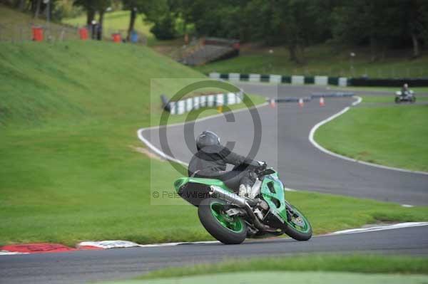 Motorcycle action photographs;cadwell;cadwell park photographs;event digital images;eventdigitalimages;motor racing louth lincolnshire;no limits trackday;peter wileman photography;trackday;trackday digital images;trackday photos