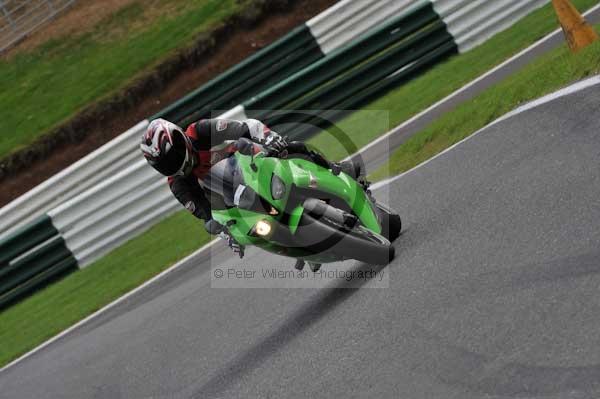 Motorcycle action photographs;cadwell;cadwell park photographs;event digital images;eventdigitalimages;motor racing louth lincolnshire;no limits trackday;peter wileman photography;trackday;trackday digital images;trackday photos