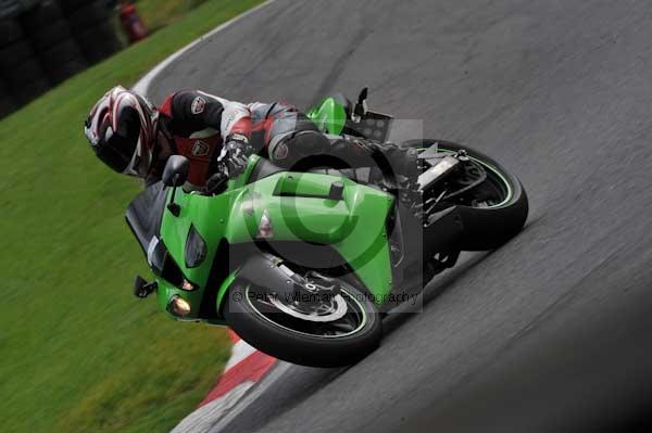 Motorcycle action photographs;cadwell;cadwell park photographs;event digital images;eventdigitalimages;motor racing louth lincolnshire;no limits trackday;peter wileman photography;trackday;trackday digital images;trackday photos