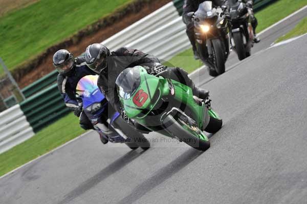 Motorcycle action photographs;cadwell;cadwell park photographs;event digital images;eventdigitalimages;motor racing louth lincolnshire;no limits trackday;peter wileman photography;trackday;trackday digital images;trackday photos