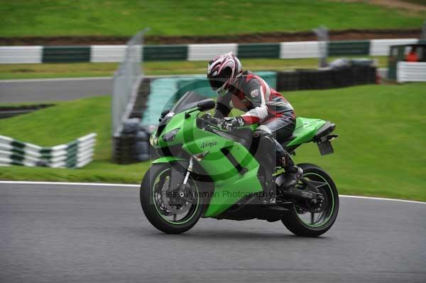 Motorcycle action photographs;cadwell;cadwell park photographs;event digital images;eventdigitalimages;motor racing louth lincolnshire;no limits trackday;peter wileman photography;trackday;trackday digital images;trackday photos