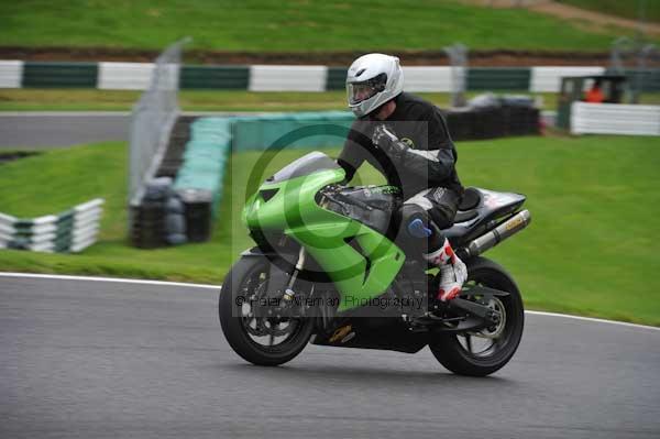 Motorcycle action photographs;cadwell;cadwell park photographs;event digital images;eventdigitalimages;motor racing louth lincolnshire;no limits trackday;peter wileman photography;trackday;trackday digital images;trackday photos