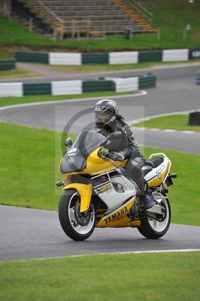 Motorcycle action photographs;cadwell;cadwell park photographs;event digital images;eventdigitalimages;motor racing louth lincolnshire;no limits trackday;peter wileman photography;trackday;trackday digital images;trackday photos