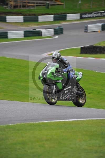 Motorcycle action photographs;cadwell;cadwell park photographs;event digital images;eventdigitalimages;motor racing louth lincolnshire;no limits trackday;peter wileman photography;trackday;trackday digital images;trackday photos