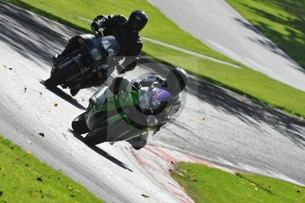 Motorcycle action photographs;cadwell;cadwell park photographs;event digital images;eventdigitalimages;motor racing louth lincolnshire;no limits trackday;peter wileman photography;trackday;trackday digital images;trackday photos
