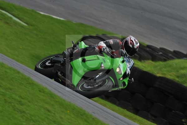 Motorcycle action photographs;cadwell;cadwell park photographs;event digital images;eventdigitalimages;motor racing louth lincolnshire;no limits trackday;peter wileman photography;trackday;trackday digital images;trackday photos