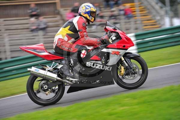 Motorcycle action photographs;cadwell;cadwell park photographs;event digital images;eventdigitalimages;motor racing louth lincolnshire;no limits trackday;peter wileman photography;trackday;trackday digital images;trackday photos