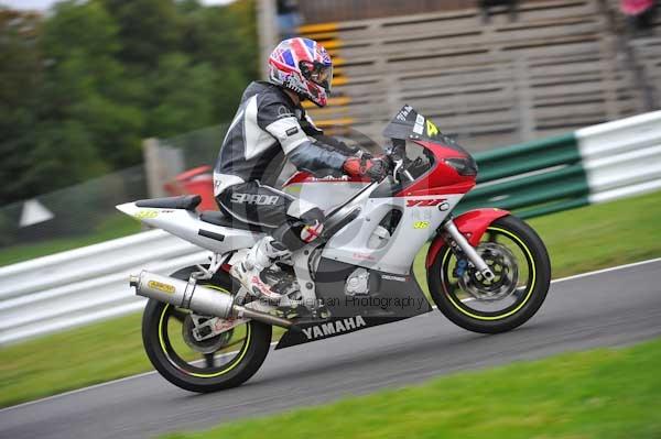 Motorcycle action photographs;cadwell;cadwell park photographs;event digital images;eventdigitalimages;motor racing louth lincolnshire;no limits trackday;peter wileman photography;trackday;trackday digital images;trackday photos