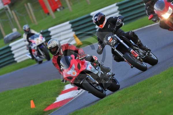 Motorcycle action photographs;cadwell;cadwell park photographs;event digital images;eventdigitalimages;motor racing louth lincolnshire;no limits trackday;peter wileman photography;trackday;trackday digital images;trackday photos