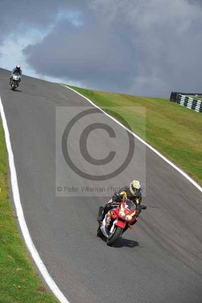 Motorcycle action photographs;cadwell;cadwell park photographs;event digital images;eventdigitalimages;motor racing louth lincolnshire;no limits trackday;peter wileman photography;trackday;trackday digital images;trackday photos