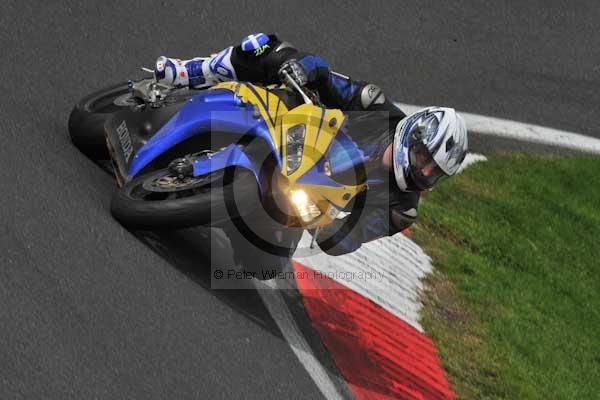 Motorcycle action photographs;cadwell;cadwell park photographs;event digital images;eventdigitalimages;motor racing louth lincolnshire;no limits trackday;peter wileman photography;trackday;trackday digital images;trackday photos