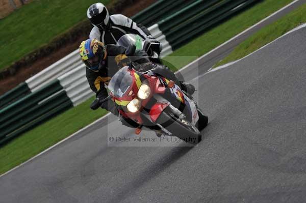 Motorcycle action photographs;cadwell;cadwell park photographs;event digital images;eventdigitalimages;motor racing louth lincolnshire;no limits trackday;peter wileman photography;trackday;trackday digital images;trackday photos
