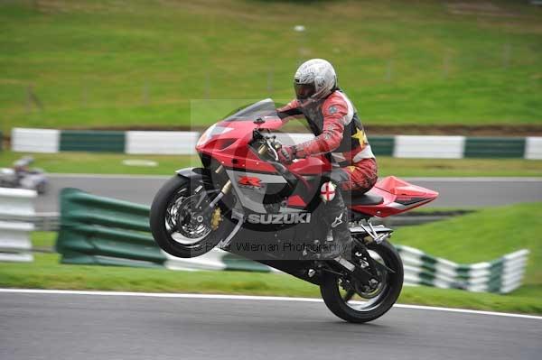 Motorcycle action photographs;cadwell;cadwell park photographs;event digital images;eventdigitalimages;motor racing louth lincolnshire;no limits trackday;peter wileman photography;trackday;trackday digital images;trackday photos