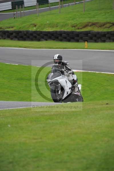 Motorcycle action photographs;cadwell;cadwell park photographs;event digital images;eventdigitalimages;motor racing louth lincolnshire;no limits trackday;peter wileman photography;trackday;trackday digital images;trackday photos