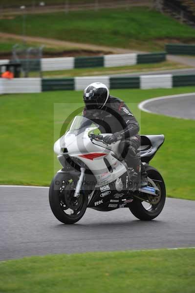 Motorcycle action photographs;cadwell;cadwell park photographs;event digital images;eventdigitalimages;motor racing louth lincolnshire;no limits trackday;peter wileman photography;trackday;trackday digital images;trackday photos
