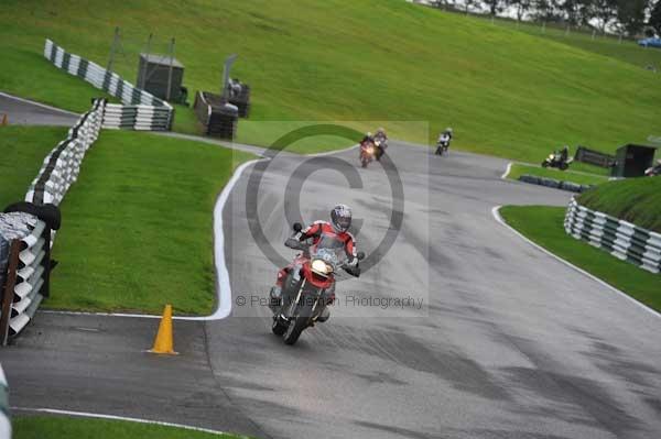 Motorcycle action photographs;cadwell;cadwell park photographs;event digital images;eventdigitalimages;motor racing louth lincolnshire;no limits trackday;peter wileman photography;trackday;trackday digital images;trackday photos