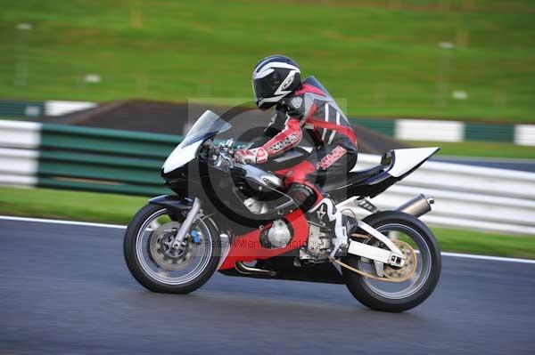 Motorcycle action photographs;cadwell;cadwell park photographs;event digital images;eventdigitalimages;motor racing louth lincolnshire;no limits trackday;peter wileman photography;trackday;trackday digital images;trackday photos
