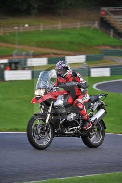 Motorcycle action photographs;cadwell;cadwell park photographs;event digital images;eventdigitalimages;motor racing louth lincolnshire;no limits trackday;peter wileman photography;trackday;trackday digital images;trackday photos