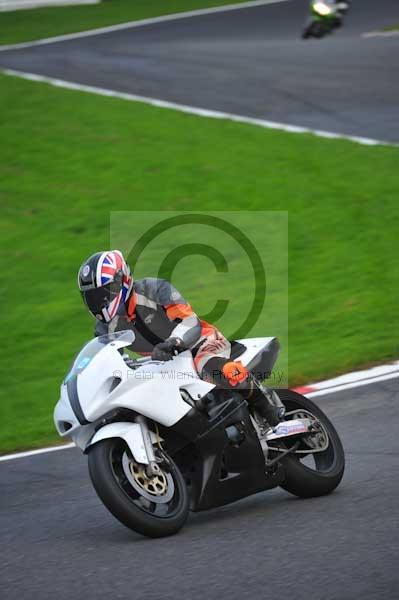 Motorcycle action photographs;cadwell;cadwell park photographs;event digital images;eventdigitalimages;motor racing louth lincolnshire;no limits trackday;peter wileman photography;trackday;trackday digital images;trackday photos