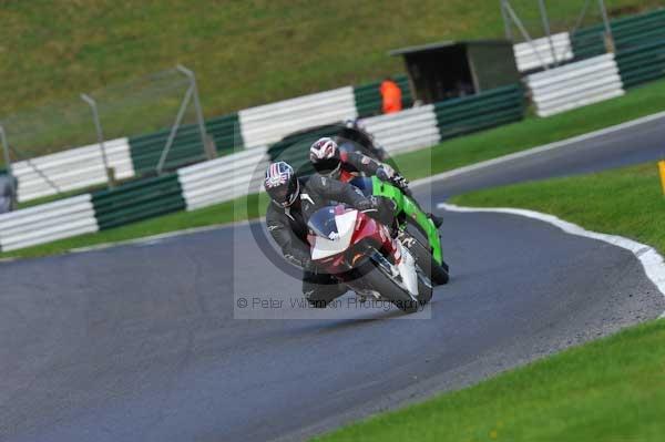 Motorcycle action photographs;cadwell;cadwell park photographs;event digital images;eventdigitalimages;motor racing louth lincolnshire;no limits trackday;peter wileman photography;trackday;trackday digital images;trackday photos