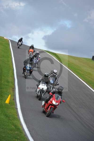 Motorcycle action photographs;cadwell;cadwell park photographs;event digital images;eventdigitalimages;motor racing louth lincolnshire;no limits trackday;peter wileman photography;trackday;trackday digital images;trackday photos