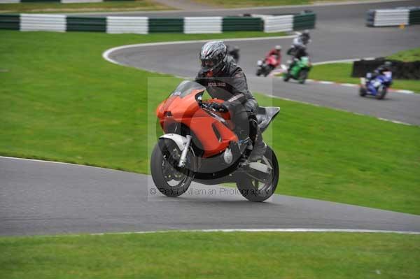 Motorcycle action photographs;cadwell;cadwell park photographs;event digital images;eventdigitalimages;motor racing louth lincolnshire;no limits trackday;peter wileman photography;trackday;trackday digital images;trackday photos