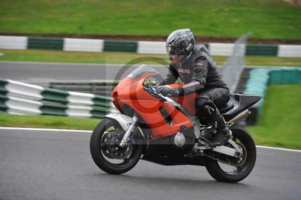 Motorcycle action photographs;cadwell;cadwell park photographs;event digital images;eventdigitalimages;motor racing louth lincolnshire;no limits trackday;peter wileman photography;trackday;trackday digital images;trackday photos