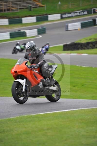 Motorcycle action photographs;cadwell;cadwell park photographs;event digital images;eventdigitalimages;motor racing louth lincolnshire;no limits trackday;peter wileman photography;trackday;trackday digital images;trackday photos