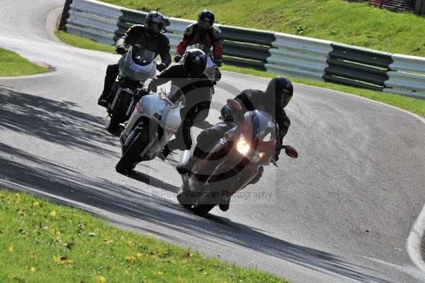 Motorcycle action photographs;cadwell;cadwell park photographs;event digital images;eventdigitalimages;motor racing louth lincolnshire;no limits trackday;peter wileman photography;trackday;trackday digital images;trackday photos