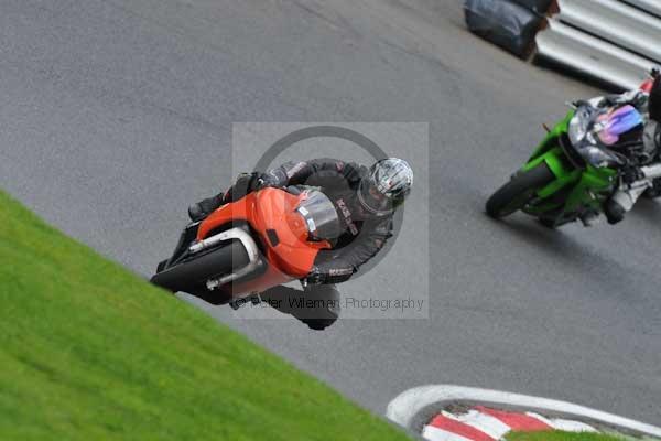 Motorcycle action photographs;cadwell;cadwell park photographs;event digital images;eventdigitalimages;motor racing louth lincolnshire;no limits trackday;peter wileman photography;trackday;trackday digital images;trackday photos