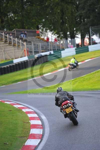 Motorcycle action photographs;cadwell;cadwell park photographs;event digital images;eventdigitalimages;motor racing louth lincolnshire;no limits trackday;peter wileman photography;trackday;trackday digital images;trackday photos