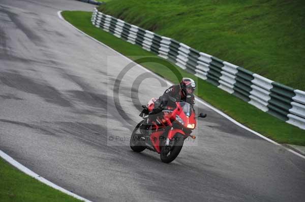 Motorcycle action photographs;cadwell;cadwell park photographs;event digital images;eventdigitalimages;motor racing louth lincolnshire;no limits trackday;peter wileman photography;trackday;trackday digital images;trackday photos