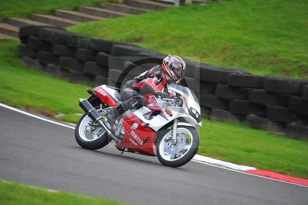 Motorcycle action photographs;cadwell;cadwell park photographs;event digital images;eventdigitalimages;motor racing louth lincolnshire;no limits trackday;peter wileman photography;trackday;trackday digital images;trackday photos