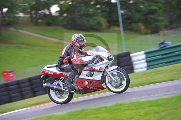 Motorcycle action photographs;cadwell;cadwell park photographs;event digital images;eventdigitalimages;motor racing louth lincolnshire;no limits trackday;peter wileman photography;trackday;trackday digital images;trackday photos