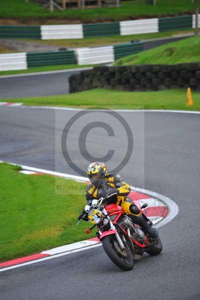 Motorcycle action photographs;cadwell;cadwell park photographs;event digital images;eventdigitalimages;motor racing louth lincolnshire;no limits trackday;peter wileman photography;trackday;trackday digital images;trackday photos