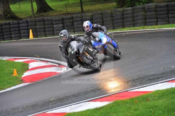 Motorcycle action photographs;cadwell;cadwell park photographs;event digital images;eventdigitalimages;motor racing louth lincolnshire;no limits trackday;peter wileman photography;trackday;trackday digital images;trackday photos