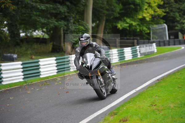 Motorcycle action photographs;cadwell;cadwell park photographs;event digital images;eventdigitalimages;motor racing louth lincolnshire;no limits trackday;peter wileman photography;trackday;trackday digital images;trackday photos