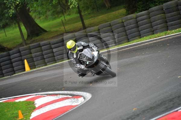 Motorcycle action photographs;cadwell;cadwell park photographs;event digital images;eventdigitalimages;motor racing louth lincolnshire;no limits trackday;peter wileman photography;trackday;trackday digital images;trackday photos