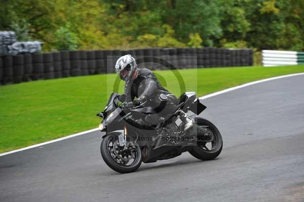 Motorcycle action photographs;cadwell;cadwell park photographs;event digital images;eventdigitalimages;motor racing louth lincolnshire;no limits trackday;peter wileman photography;trackday;trackday digital images;trackday photos