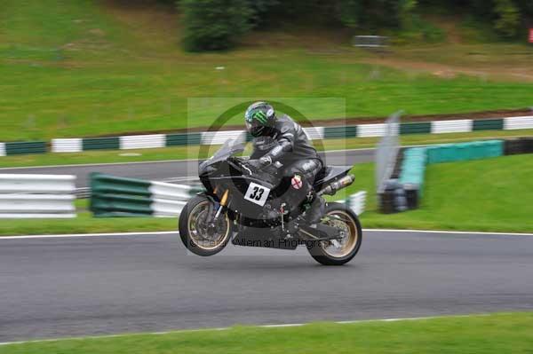 Motorcycle action photographs;cadwell;cadwell park photographs;event digital images;eventdigitalimages;motor racing louth lincolnshire;no limits trackday;peter wileman photography;trackday;trackday digital images;trackday photos