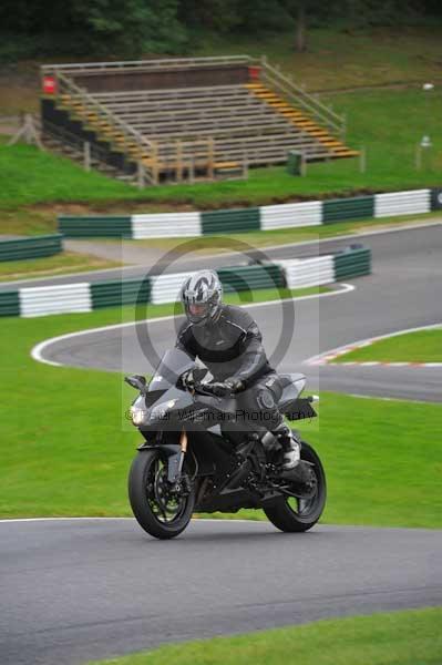 Motorcycle action photographs;cadwell;cadwell park photographs;event digital images;eventdigitalimages;motor racing louth lincolnshire;no limits trackday;peter wileman photography;trackday;trackday digital images;trackday photos