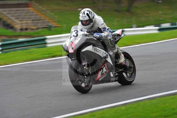 Motorcycle action photographs;cadwell;cadwell park photographs;event digital images;eventdigitalimages;motor racing louth lincolnshire;no limits trackday;peter wileman photography;trackday;trackday digital images;trackday photos