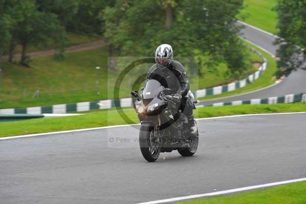 Motorcycle action photographs;cadwell;cadwell park photographs;event digital images;eventdigitalimages;motor racing louth lincolnshire;no limits trackday;peter wileman photography;trackday;trackday digital images;trackday photos