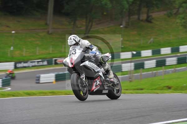 Motorcycle action photographs;cadwell;cadwell park photographs;event digital images;eventdigitalimages;motor racing louth lincolnshire;no limits trackday;peter wileman photography;trackday;trackday digital images;trackday photos