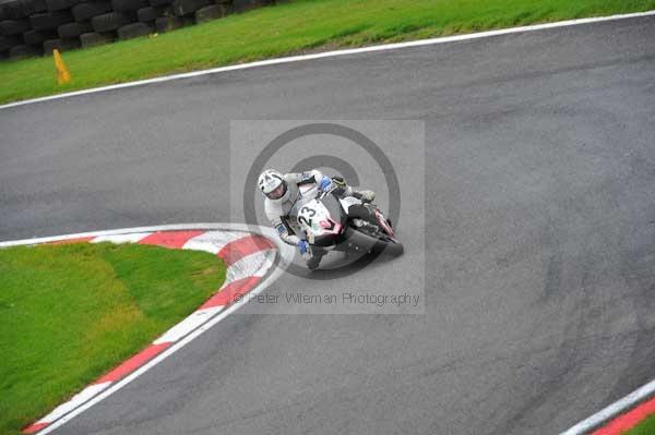 Motorcycle action photographs;cadwell;cadwell park photographs;event digital images;eventdigitalimages;motor racing louth lincolnshire;no limits trackday;peter wileman photography;trackday;trackday digital images;trackday photos