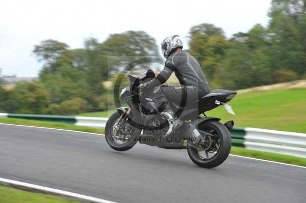 Motorcycle action photographs;cadwell;cadwell park photographs;event digital images;eventdigitalimages;motor racing louth lincolnshire;no limits trackday;peter wileman photography;trackday;trackday digital images;trackday photos