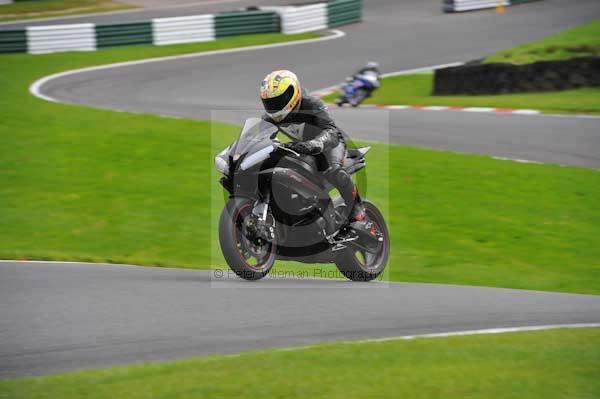 Motorcycle action photographs;cadwell;cadwell park photographs;event digital images;eventdigitalimages;motor racing louth lincolnshire;no limits trackday;peter wileman photography;trackday;trackday digital images;trackday photos